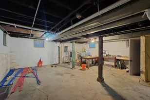 3720 W Dorothy Pl, Milwaukee, WI 53215 - Photo 37