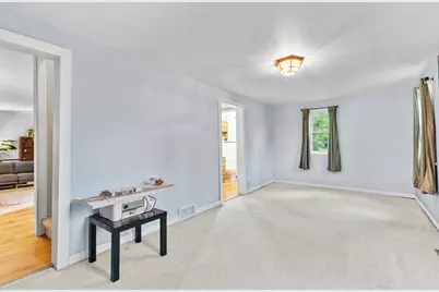 10403 S Chicago Rd, Oak Creek, WI 53154 - Photo 11