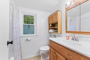 10403 S Chicago Rd, Oak Creek, WI 53154 - Photo 13