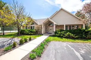W240N2160 Dorchester Dr, Pewaukee, WI 53072 - Photo 29