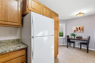W240N2160 Dorchester Dr, Pewaukee, WI 53072 - Photo 13
