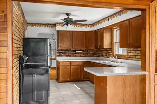 419 Garland St, West Salem, WI 54669 - Photo 5