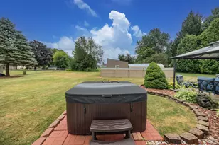 S94W14409 Groveway Ln, Muskego, WI 53150 - Photo 17