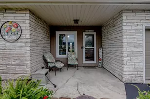 S94W14409 Groveway Ln, Muskego, WI 53150 - Photo 7