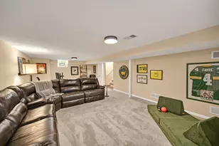 12311 W Woodland Ave, Wauwatosa, WI 53226 - Photo 31