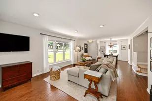 12311 W Woodland Ave, Wauwatosa, WI 53226 - Photo 7