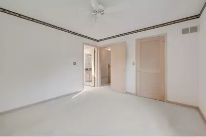 N21W24178  Dorchester Dr #1D, Pewaukee, WI 53072 - Photo 11
