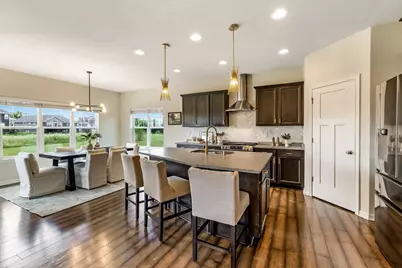 8211 W Highlander Dr, Mequon, WI 53097 - Photo 3