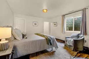 8211 W Highlander Dr, Mequon, WI 53097 - Photo 21
