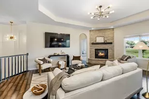 8211 W Highlander Dr, Mequon, WI 53097 - Photo 5
