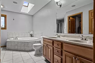 21563 Wolfe Run Ln, Galesville, WI 54630 - Photo 19