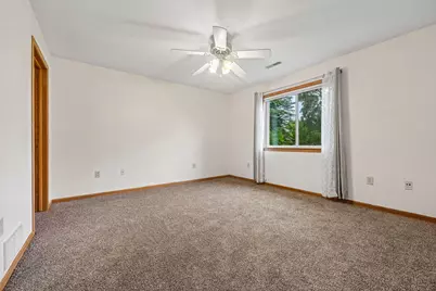 842  Evergreen Dr #1, Hartford, WI 53027 - Photo 15