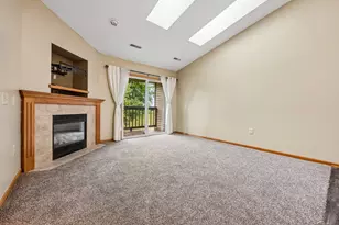 842 Evergreen Dr, Hartford, WI 53027 - Photo 3