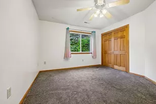 842 Evergreen Dr, Hartford, WI 53027 - Photo 23