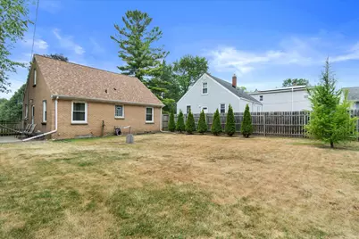 13706 W Meadow Ln, New Berlin, WI 53151 - Photo 21