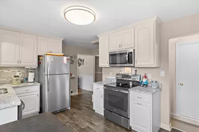 13706 W Meadow Ln, New Berlin, WI 53151 - Photo 13