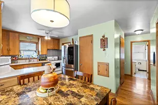 3569 S 14th St, Milwaukee, WI 53221 - Photo 7