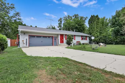 116  Kathy Ln, Darien, WI 53114 - Photo 3