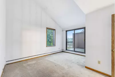 6100 W Stonehedge Dr #365D, Greenfield, WI 53220 - Photo 17