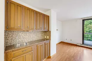 6100 W Stone Hedge Dr, Greenfield, WI 53220 - Photo 7