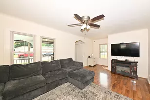 1509 N Washington St, Janesville, WI 53548 - Photo 5