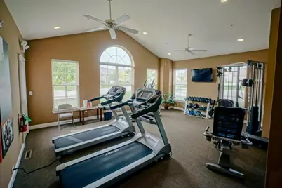 W250N4997  William Dr, Sussex, WI 53072 - Photo 31