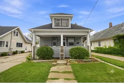 4029  Sheridan Rd, Kenosha, WI 53140 - Photo 1