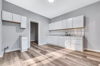 1215  Racine St, Racine, WI 53403 - Photo 7