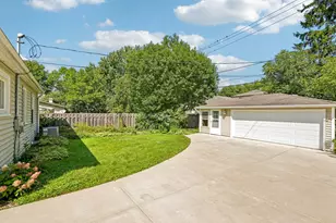 4628 N Hollywood Ave, Whitefish Bay, WI 53211 - Photo 39