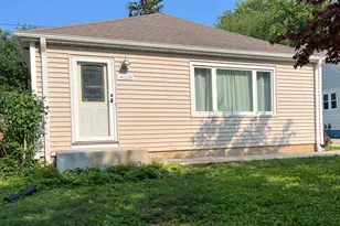4628 N Hollywood Ave, Whitefish Bay, WI 53211 - Photo 1