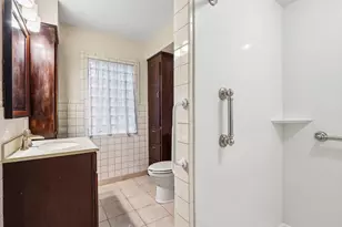 4628 N Hollywood Ave, Whitefish Bay, WI 53211 - Photo 19