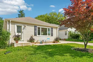 4628 N Hollywood Ave, Whitefish Bay, WI 53211 - Photo 45