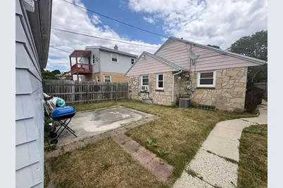 4343 N 68th St, Milwaukee, WI 53216 - Photo 5