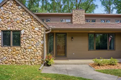 19800 W Briar Ridge Dr, Brookfield, WI 53045 - Photo 5