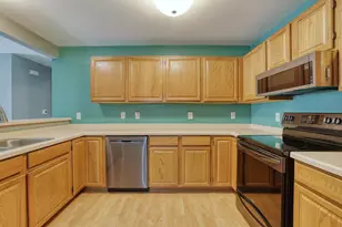 4875 Easy St, Delafield, WI 53029 - Photo 5