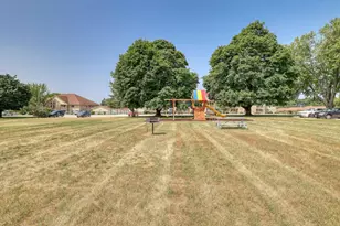 4875 Easy St, Delafield, WI 53029 - Photo 23