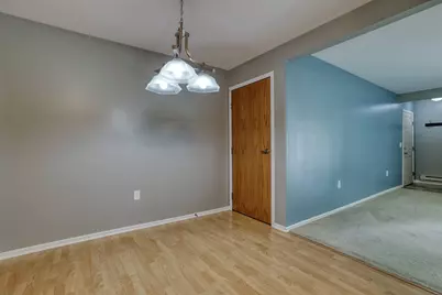 4875  Easy St #5, Delafield, WI 53029 - Photo 9