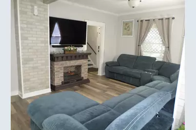 2111  53rd St, Kenosha, WI 53140 - Photo 3