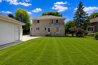 208 W Chestnut St, Port Washington, WI 53074 - Photo 17