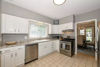 2510 N Harding Blvd, Wauwatosa, WI 53226 - Photo 15