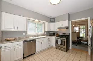 2510 N Harding Blvd, Wauwatosa, WI 53226 - Photo 15