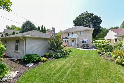 2510 N Harding Blvd, Wauwatosa, WI 53226 - Photo 37