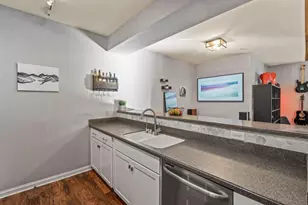 1905 N Water St, Milwaukee, WI 53202 - Photo 13