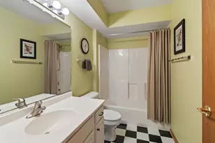 4731 S Hunter Ln, New Berlin, WI 53151 - Photo 15