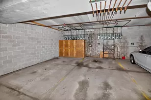 140 W Commerce Blvd, Slinger, WI 53086 - Photo 31