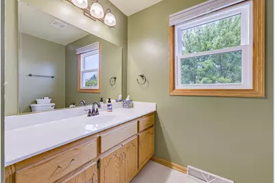 688 W Hickory Ln, Saukville, WI 53080 - Photo 21
