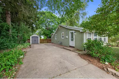 W342N4861 W Lindy Ln, Oconomowoc, WI 53058 - Photo 25