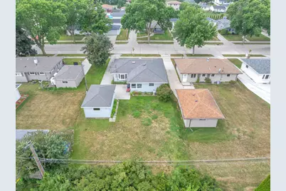 2917 S 15th St, Sheboygan, WI 53081 - Photo 29