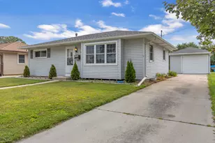2917 S 15th St, Sheboygan, WI 53081 - Photo 25