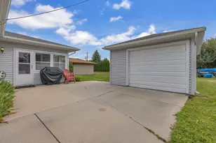 2917 S 15th St, Sheboygan, WI 53081 - Photo 19